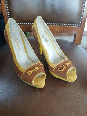 Soft suede leather new and unworn heels.